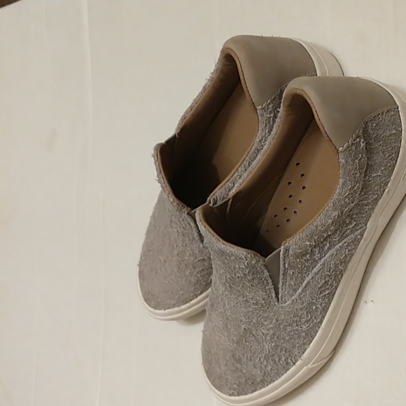 Women Sea Vees - Picture 2 of 4